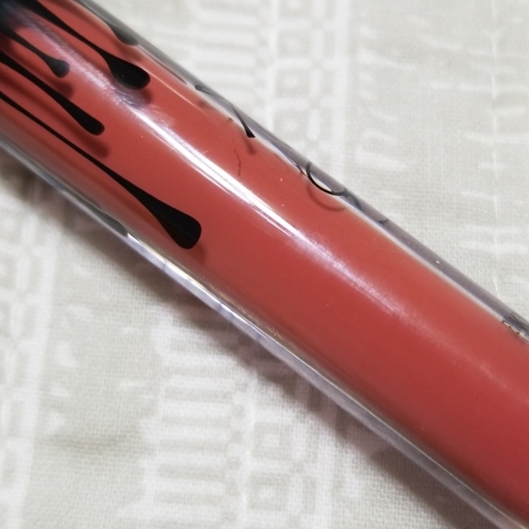 Kylie Cosmetics KRISTEN Matte Liquid Lipstick - Picture 5 of 8